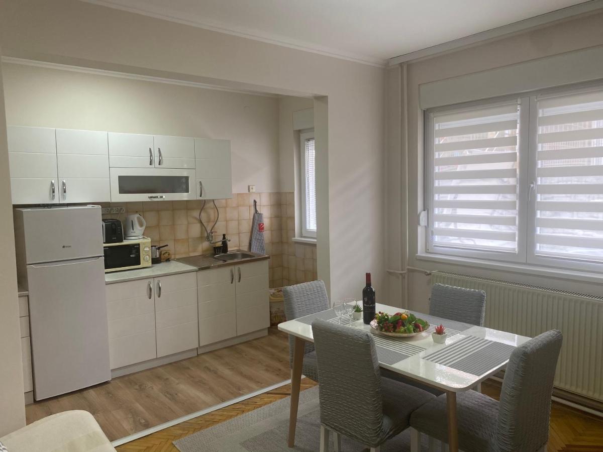 Apartment "Jona " Ni Exterior foto
